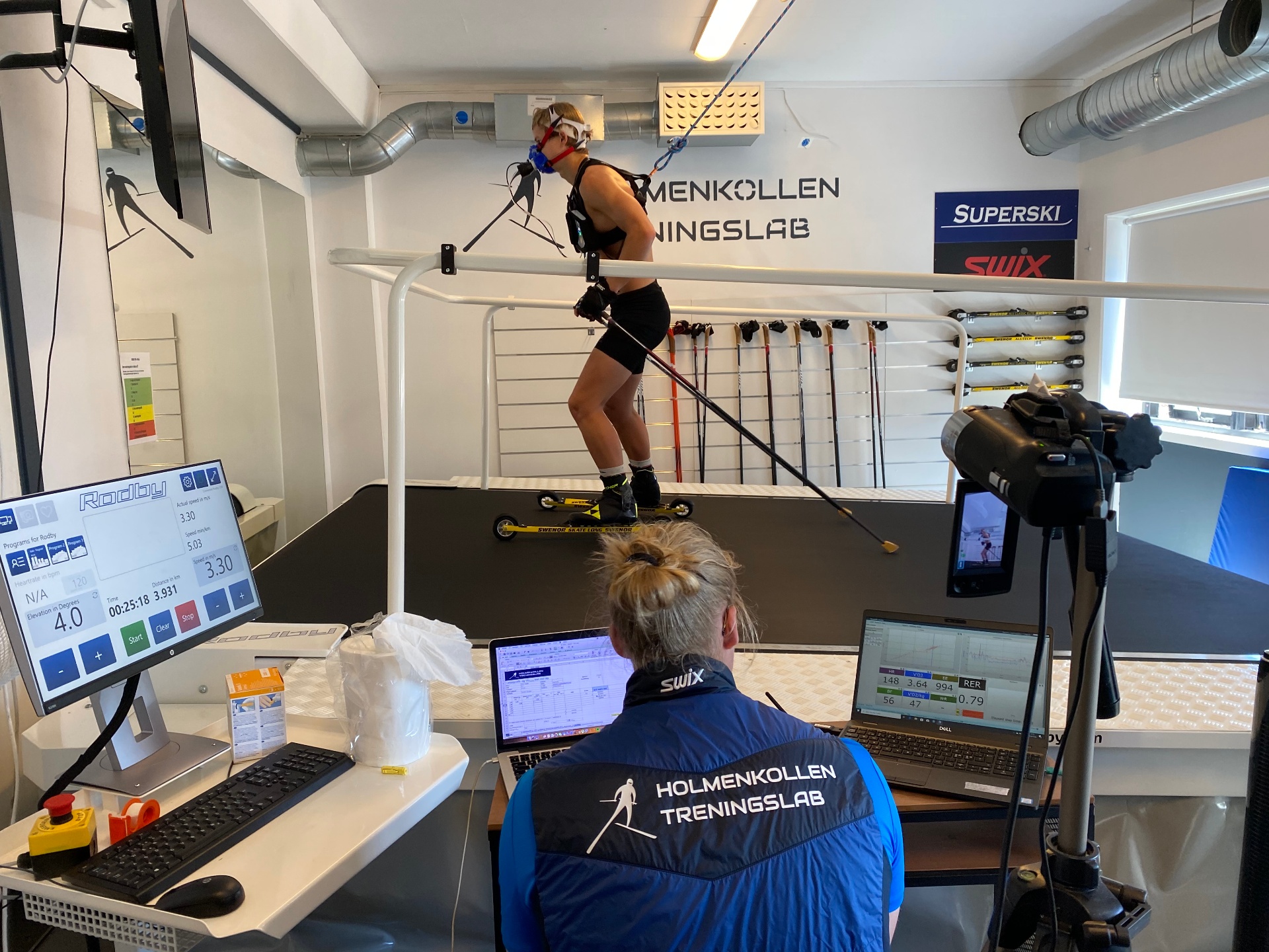 Testing av skiløper på rulleski